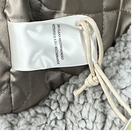 BLANKNYC Jacket Womens S‎ Grey Faux Fur Stand Collar Bomber Teddy - Picture 15 of 16